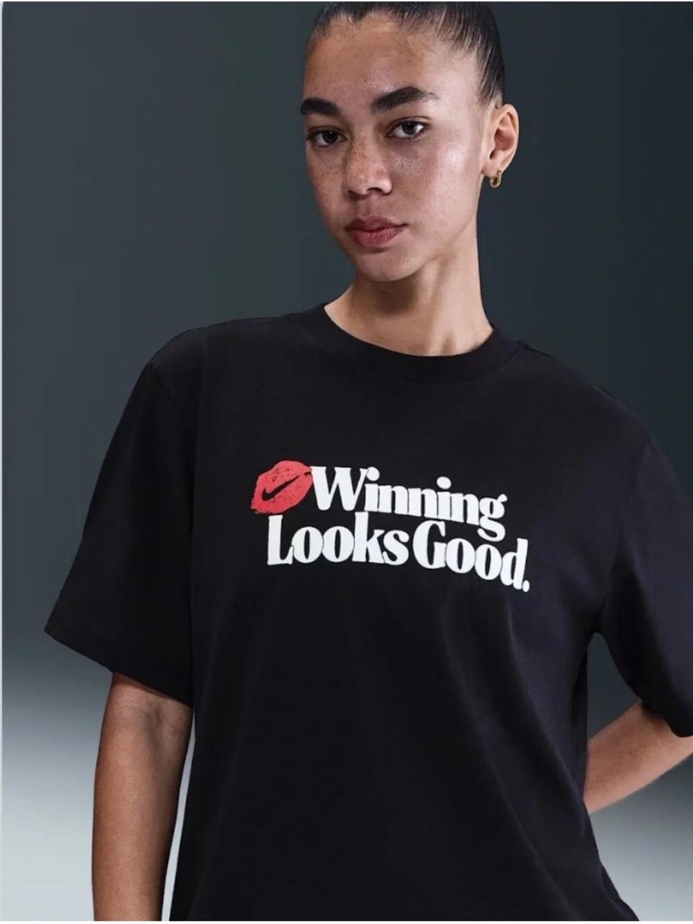 NWT Women’s Nike Winning Looks Good Black Graphic Tee